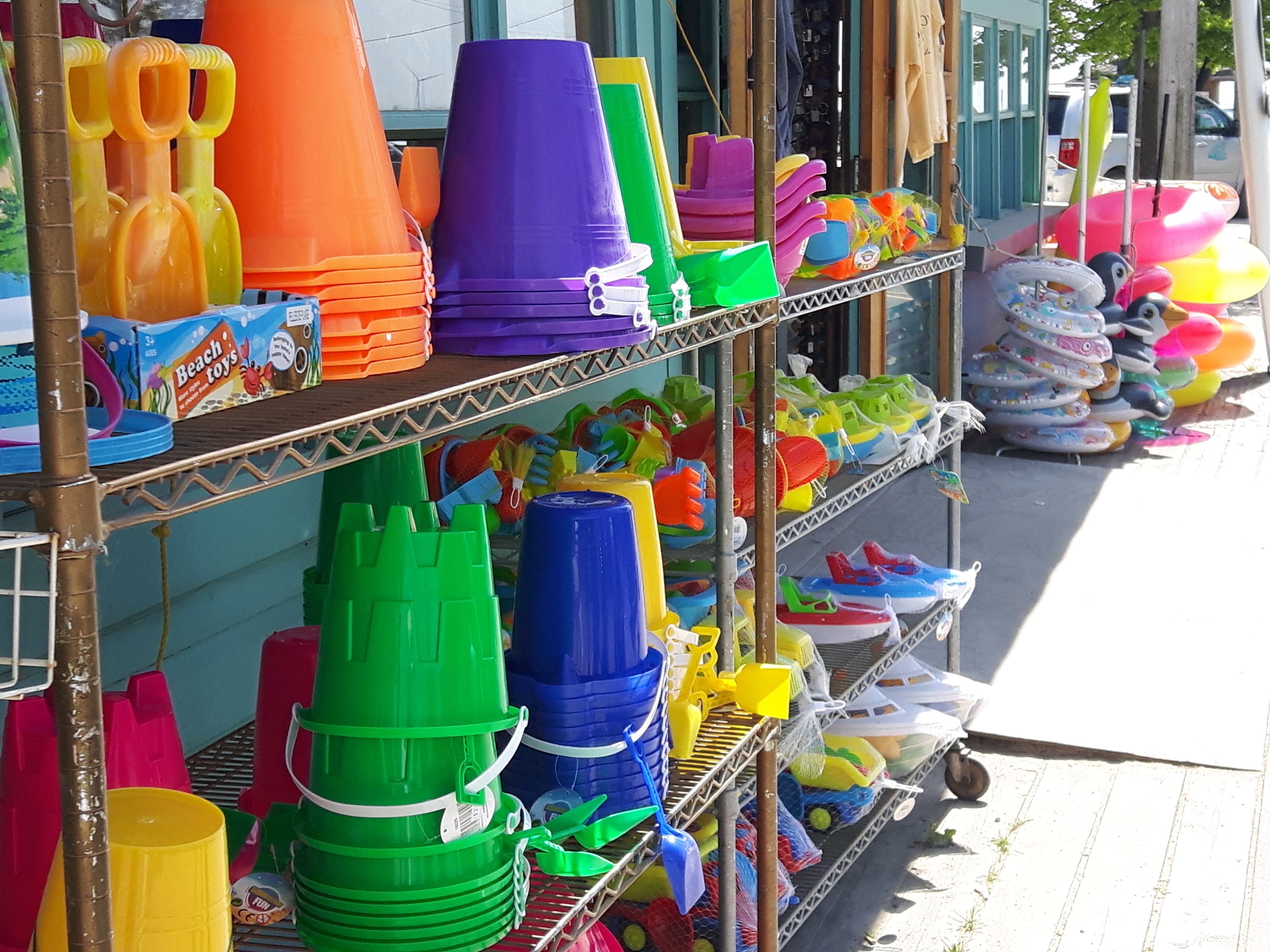  Stop at one of the many beach stores in Port Dover to pick up your supply of beach toys