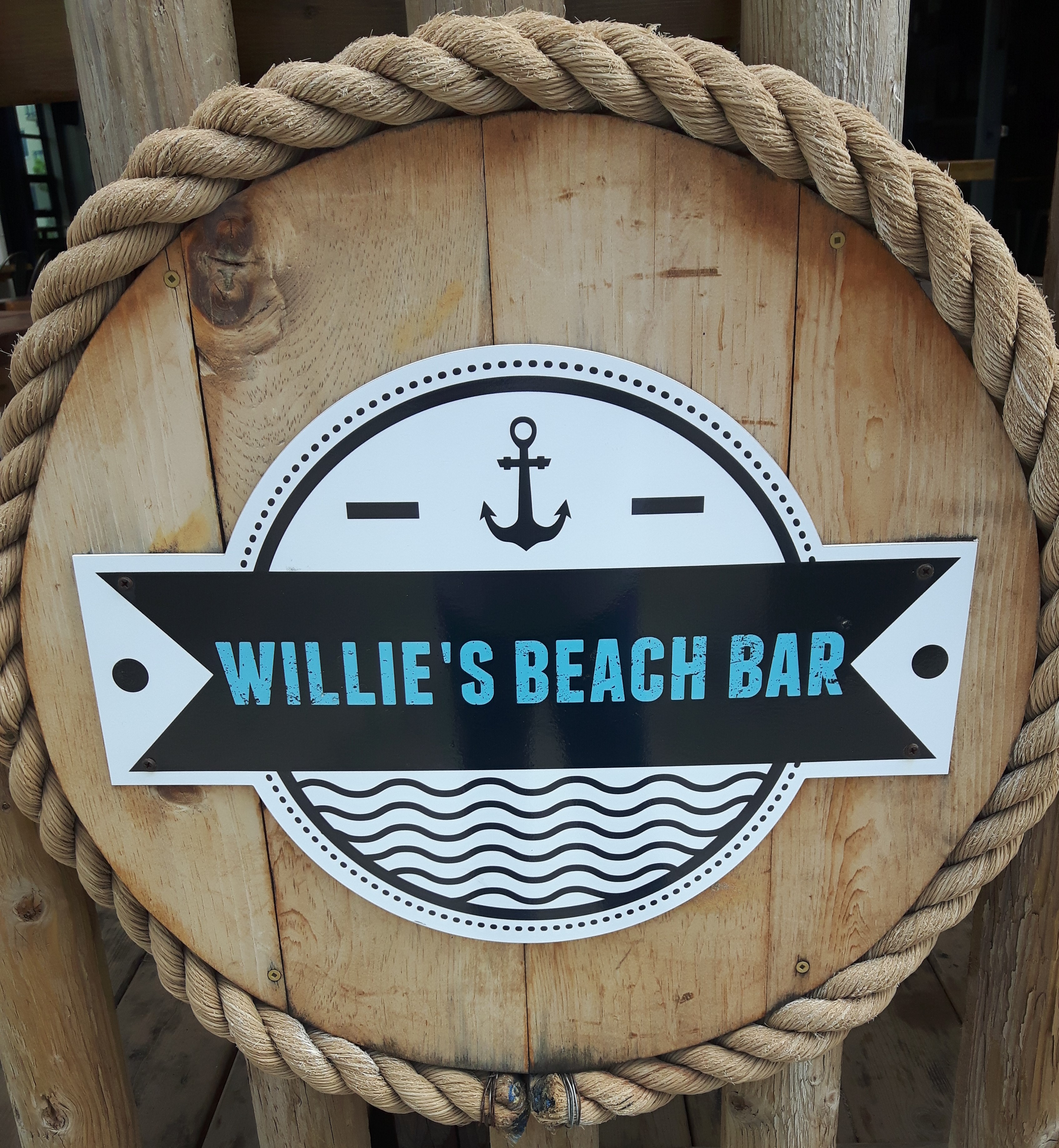 When in Grand Bend, there are many small bars and restaurants that you need to check out.