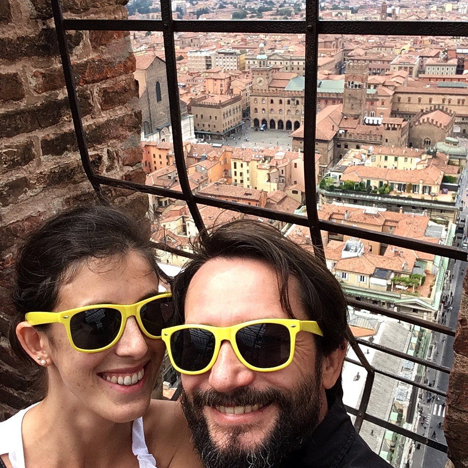 Giulia and Darek are travellers, writers and photographers being the blog Travelling Sunglasses