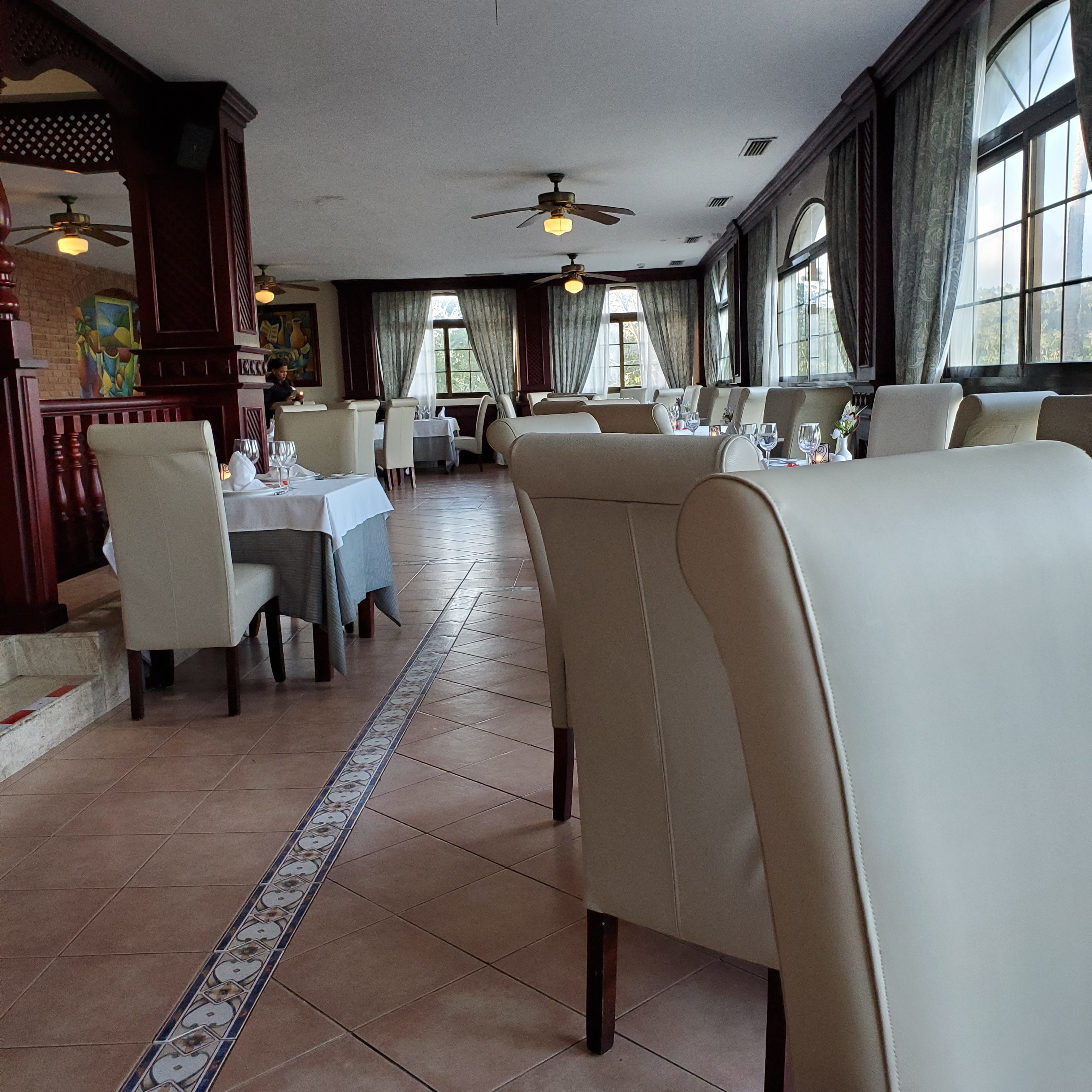 The Dolce Vita Restaurant serves Italian food