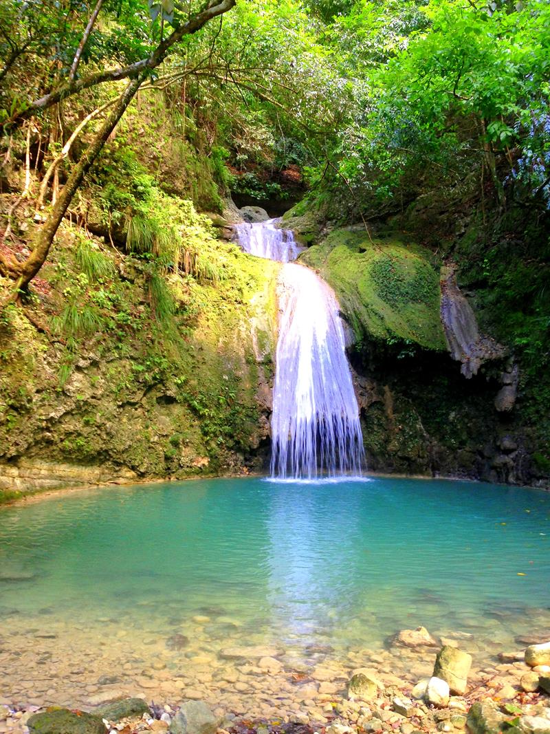 Often when hiking in the Dominican, you will discover hot springs and waterfalls flowing from the volcanoes