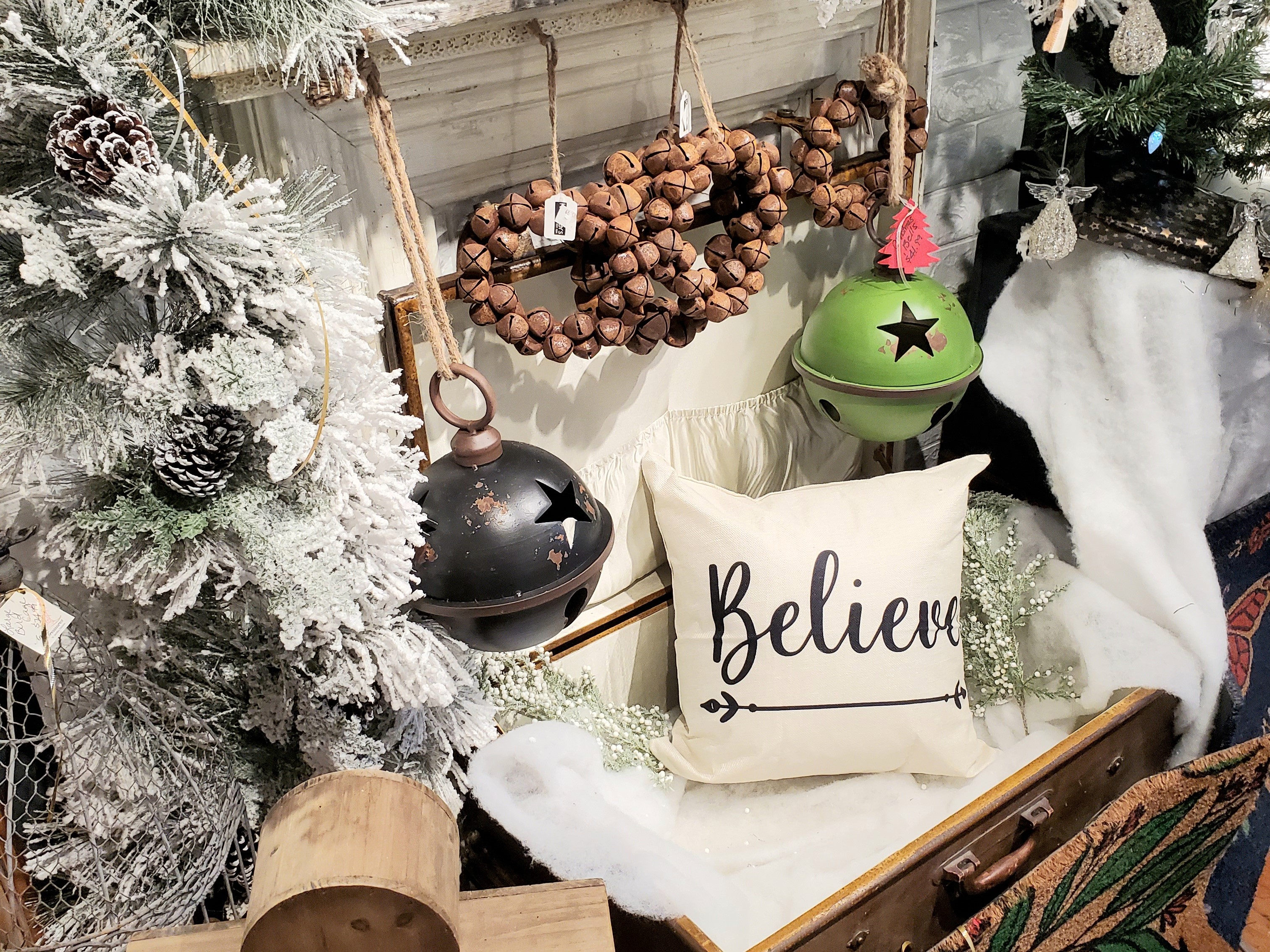 Believe in the magic of Christmas when visiting St. Jacobs during St. Jacobs Sparkles