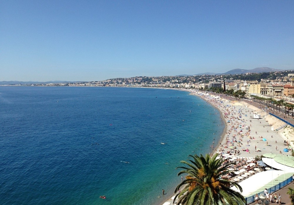 The crystal blue waters of the French Riviera make for the perfect destination for the female solo traveller