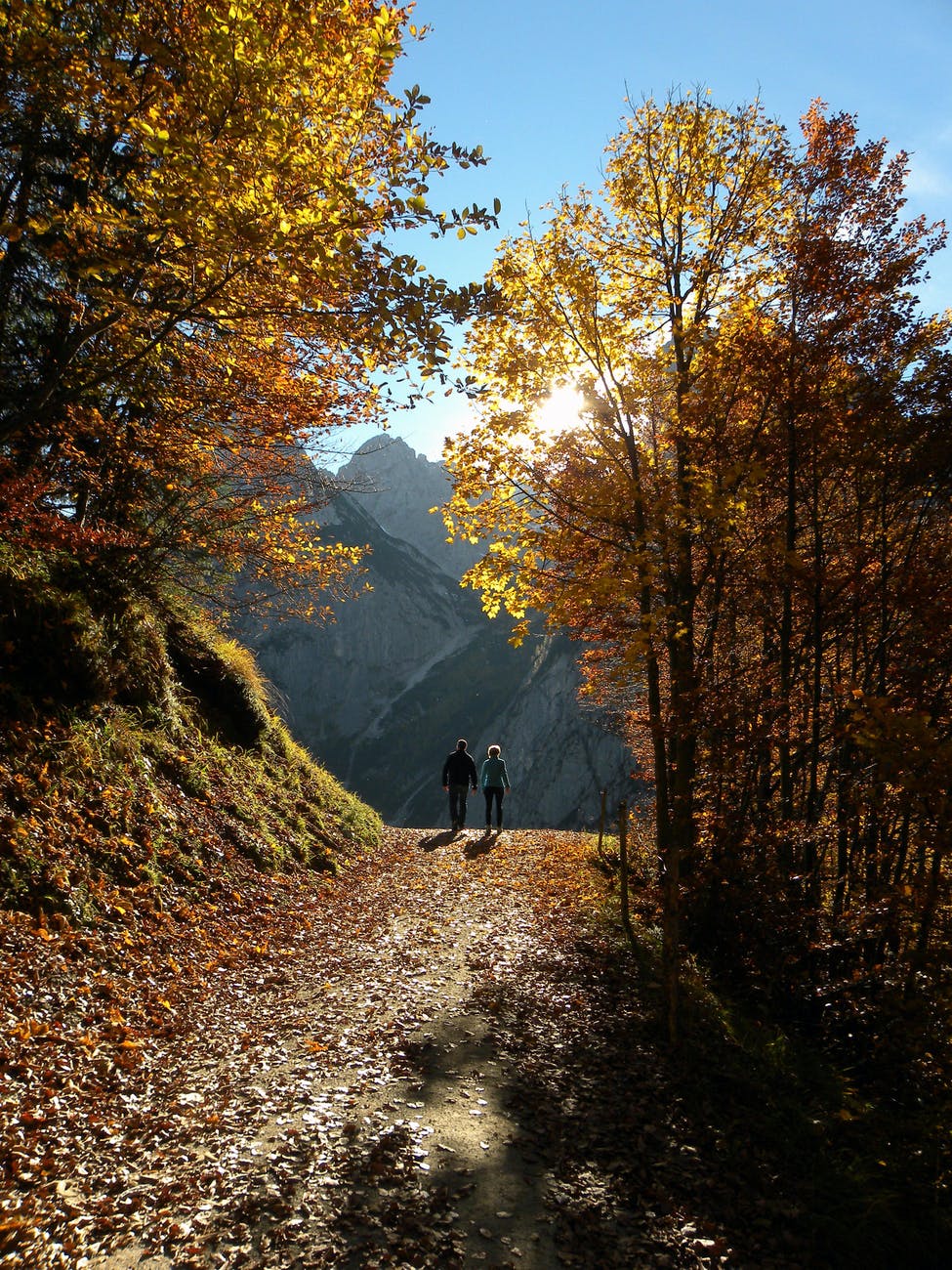 Hiking in Canada during the Fall is the best way to see the Fall foliage