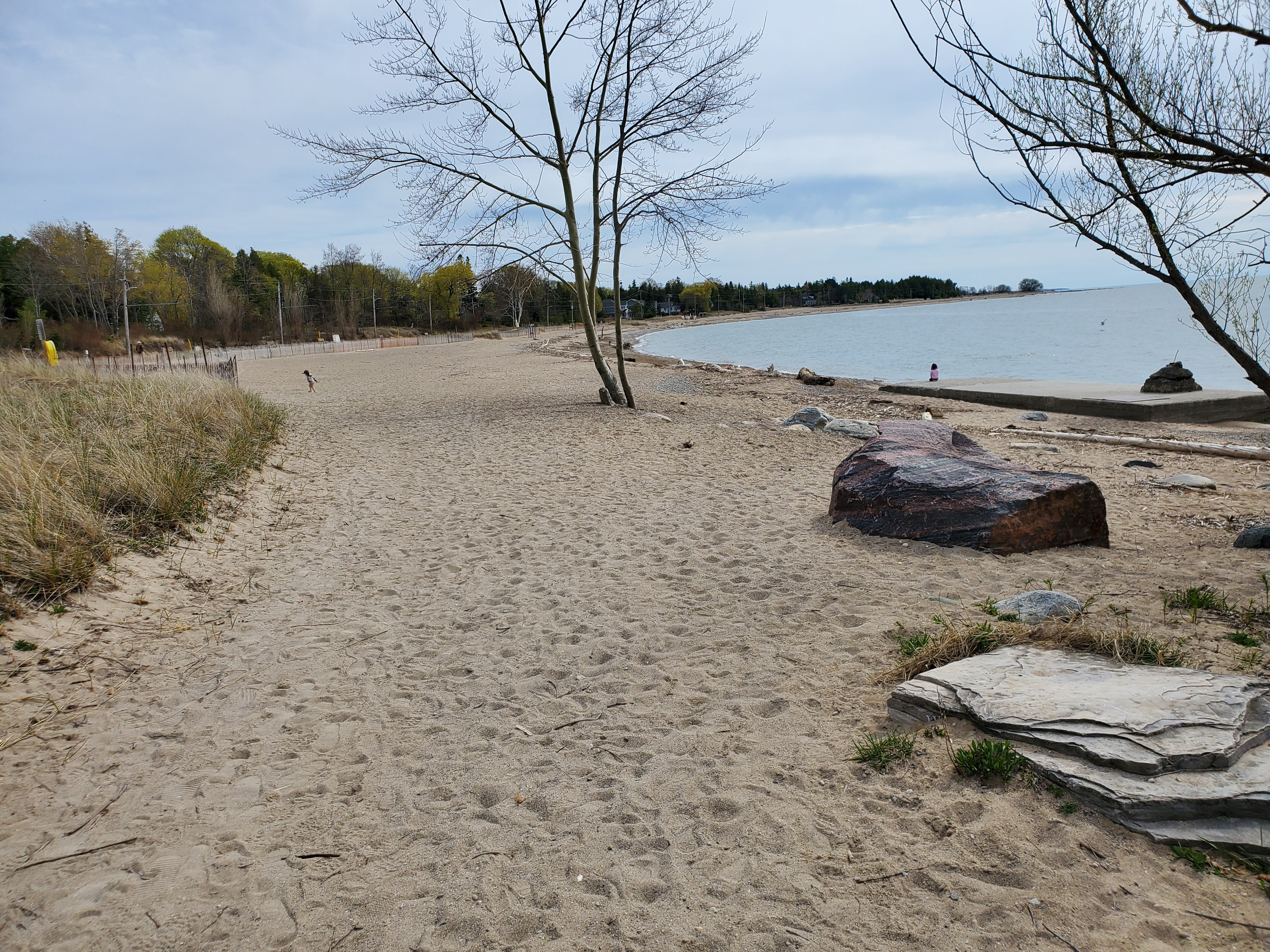 Relax at Chantry Beach in Southampton for a spectacular view of the Chantry Island lighthouse.