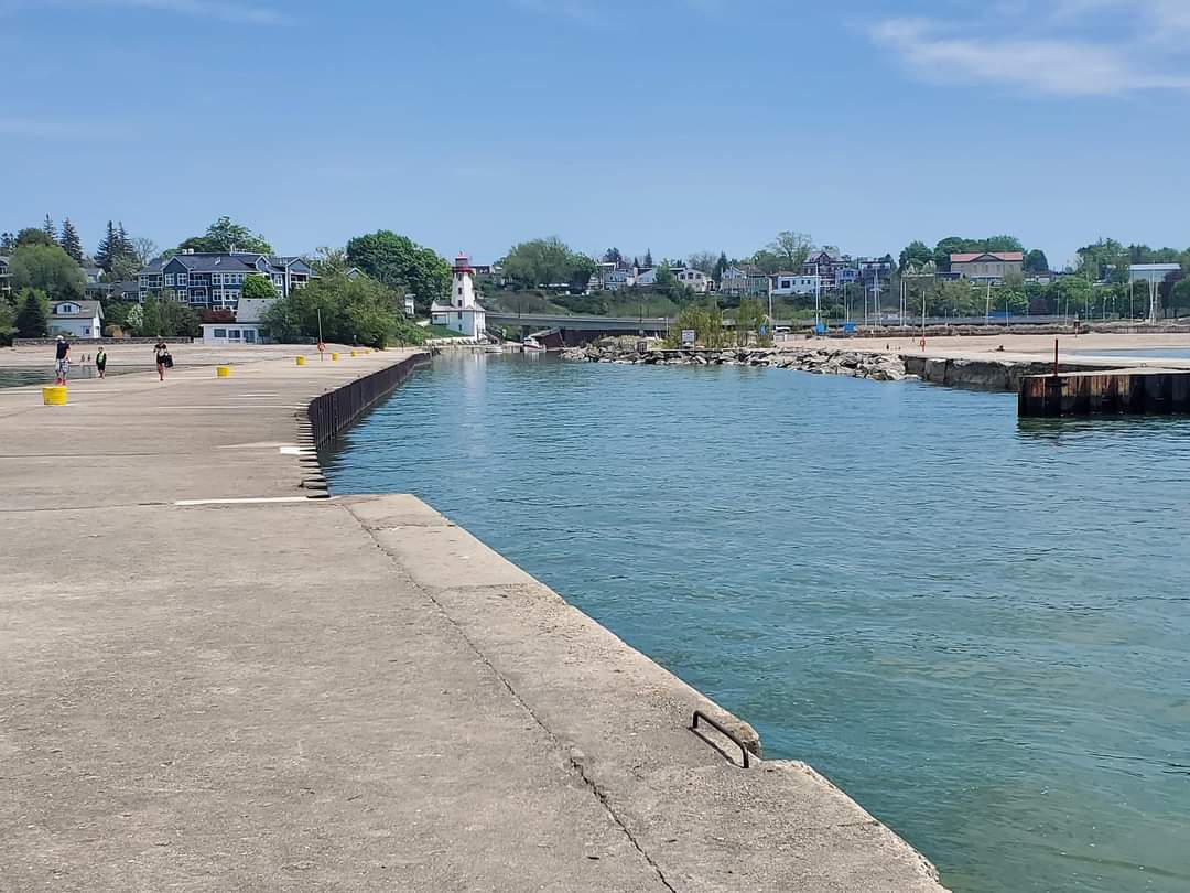 It's highly unsafe to swim the channel between the north and south pier when spending the day at the beach in Kincardine. 