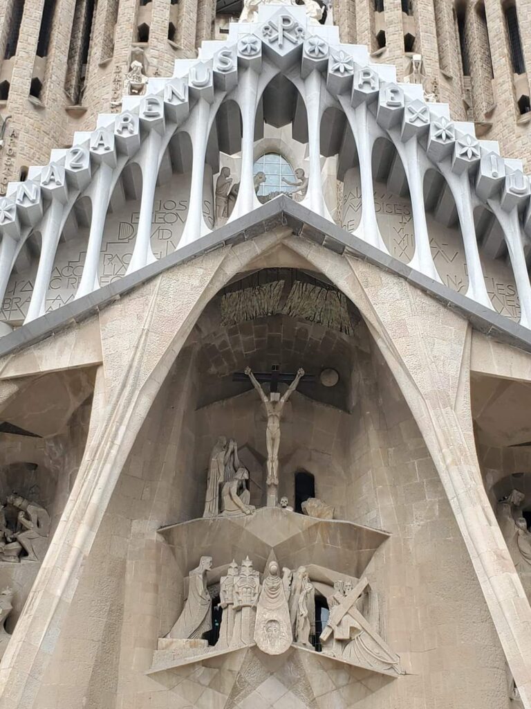 I was mesmorized by the beauty of the Sagrada Familia during my 2 days exploring Barcelona