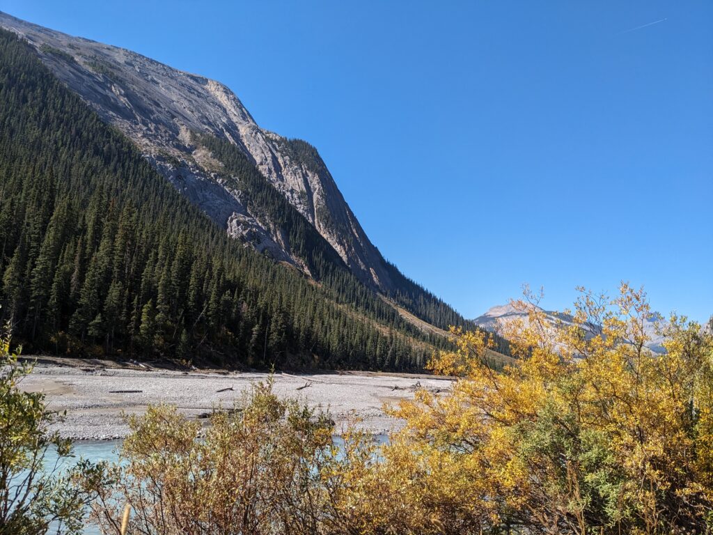 The drive along the Icefield Parkway  in Alberta is a bucket list things to see and do in Canada for solo travellers