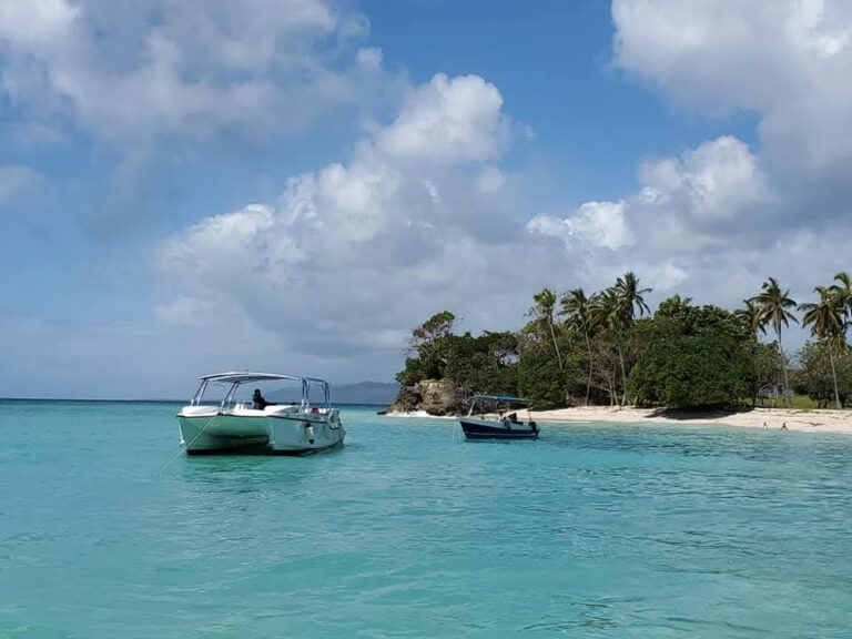 Not spending enough time at Playa Rincon is a mistake to avoid when visiting Samana